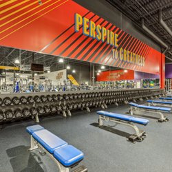 Crunch Fitness - Sparks