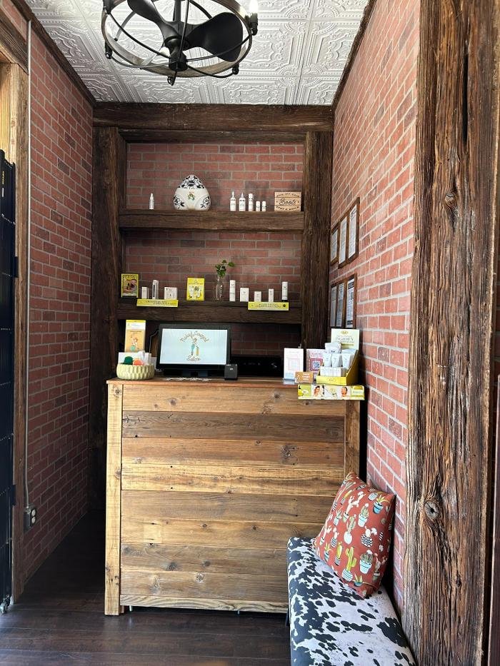 Naked Cowgirl Salon Logo