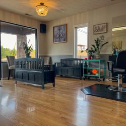 Inspirations Hair Design - Comfortable waiting area at Inspirations Hair Design