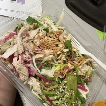 Goop Kitchen - Brentwood Chinese Chicken Salad - Salad Near Me - New York, New York Goop Kitchen - Brentwood Chinese Chicken Salad - Salad Near Me - New York, New York