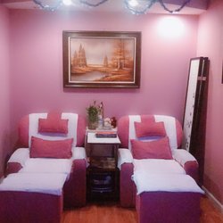 Lily Golden Asian Massage
