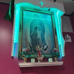 El Azteca Mexican Restaurant - Authentic Méxicano. Dios te salve María.