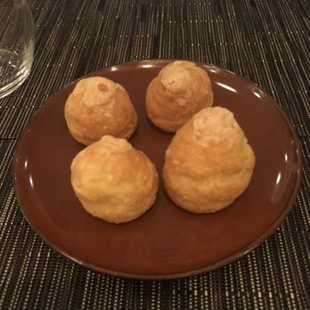 Les Deux Canailles - Amuse-bouche - Savory Creme Puffs - French Near Me - Nice, 06
