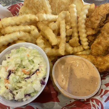 Raising Cane's Chicken Fingers - Quick and tasty dinner - Fast Food Near Me - Round Rock, Texas