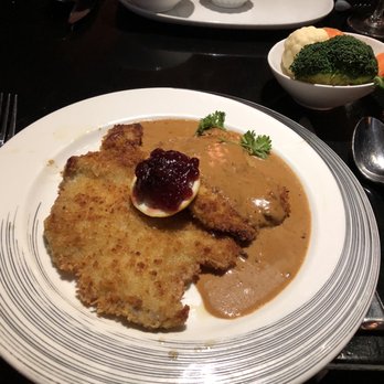 Martin's - Wiener Schnitzel (A German Classic)! Super duper fantastic - German Near Me - Key West, Florida Martin's - Wiener Schnitzel (A German Classic)! Super duper fantastic - German Near Me - Key West, Florida