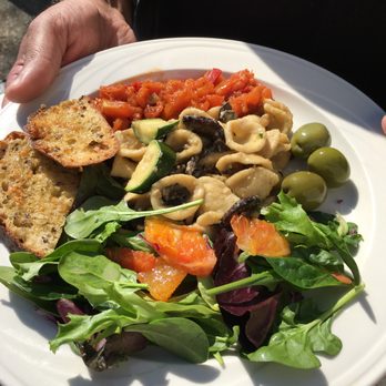 Food Shift - fresh stewed tomatoes, orecchiette pasta with mushroom sauce, citrus green salad, crisp garlic toast and Castelvetrano olives - Food Near Me - Alameda, California