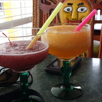 La Roca Del Mar - Peach and Blackberry Margaritas - Mexican Near Me - Newport, Oregon La Roca Del Mar - Peach and Blackberry Margaritas - Mexican Near Me - Newport, Oregon