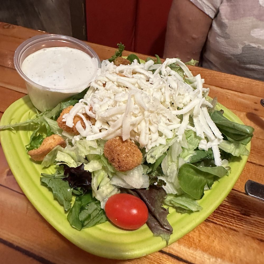 DiNapoli's Fire House - Accompanying salad - Pizza Near Me - Barstow, California