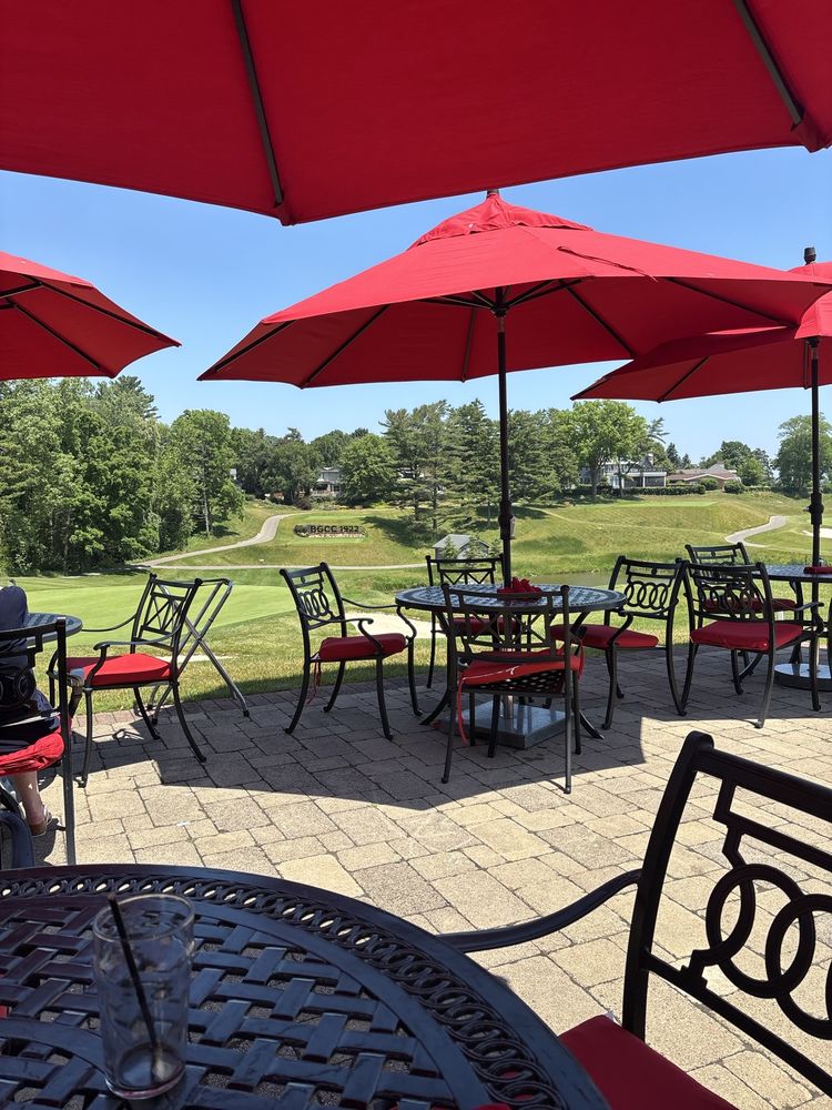 Burlington Golf & Country Club Logo