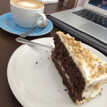 Tricafe - Carrot cake and a cup of cappuccino - Cafes Near Me - Prague, Puerto Rico
