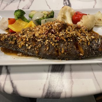 Kin Long Beach - Thai Near Me - Long Beach, California