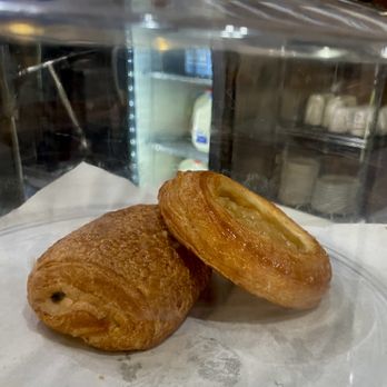 SoDoI Coffee Tasting House - Sad pastries - Coffee & Tea Near Me - Berkeley, California SoDoI Coffee Tasting House - Sad pastries - Coffee & Tea Near Me - Berkeley, California