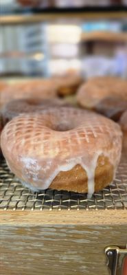 49th Parallel Café & Lucky's Doughnuts - Thurlow by null