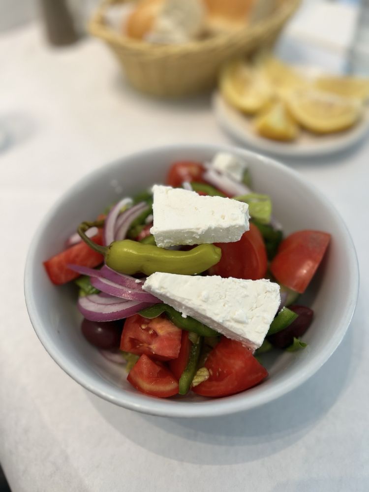 Bahari Estiatorio