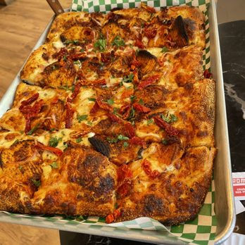 Pizzasaurus Rex - PIZZAAAA - Pizza Near Me - Sacramento, California
