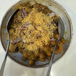 Samosa Chaat - Vegan