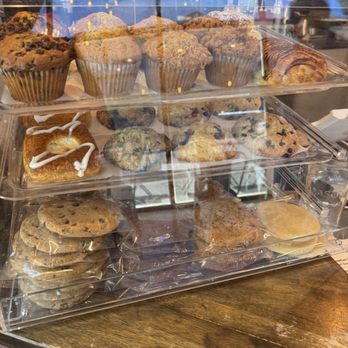 Platform 909 - Pastry display case - Coffee & Tea Near Me - Chino Hills, California