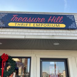 Treasure Hill Thrift Emporium - Front entrance