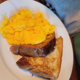 Kids french and scrambled eggs