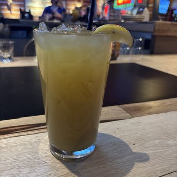 Twin Peaks - Long Island iced tea - New American Near Me - Reno, Nevada