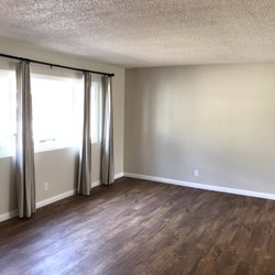 Discount Floors - Living Room