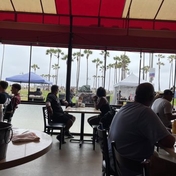 Sidewalk Cafe - Nice views - Tacos Near Me - Venice, California Sidewalk Cafe - Nice views - Tacos Near Me - Venice, California