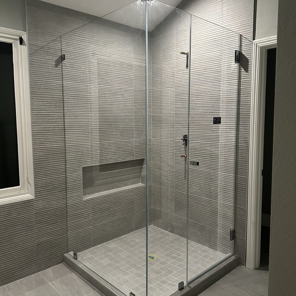 Lux Kitchen and Bath Remodeling - General Contractors Near Me - Irvine, California