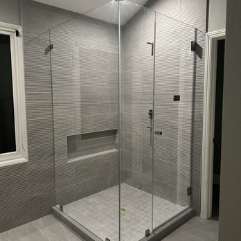 Lux Kitchen and Bath Remodeling - General Contractors Near Me - Irvine, California Lux Kitchen and Bath Remodeling - General Contractors Near Me - Irvine, California