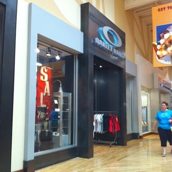 Oakley Vault - Eyewear & Opticians Near Me - Woodbridge, Virginia