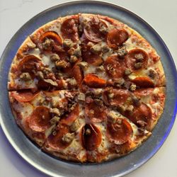 BAR Three Twenty One - Hot Pizza!