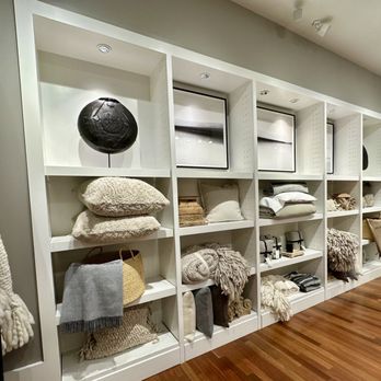 Banana Republic - Women's Clothing Near Me - Newport Coast, California Banana Republic - Women's Clothing Near Me - Newport Coast, California