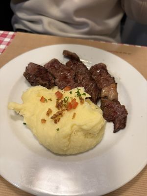 Au Pied de Fouet by null