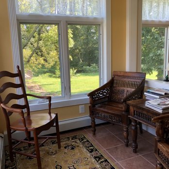 Hiddencroft Vineyards - Wine Tasting Room Near Me - Lovettsville, Virginia Hiddencroft Vineyards - Wine Tasting Room Near Me - Lovettsville, Virginia