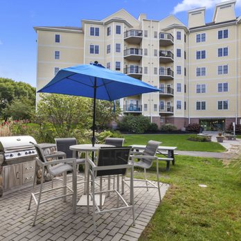 Metro Marina Bay - Grilling area - Apartments Near Me - Quincy, Massachusetts Metro Marina Bay - Grilling area - Apartments Near Me - Quincy, Massachusetts