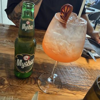 màna - Mythos beer and a spritz - Greek Near Me - La Grange, Illinois
