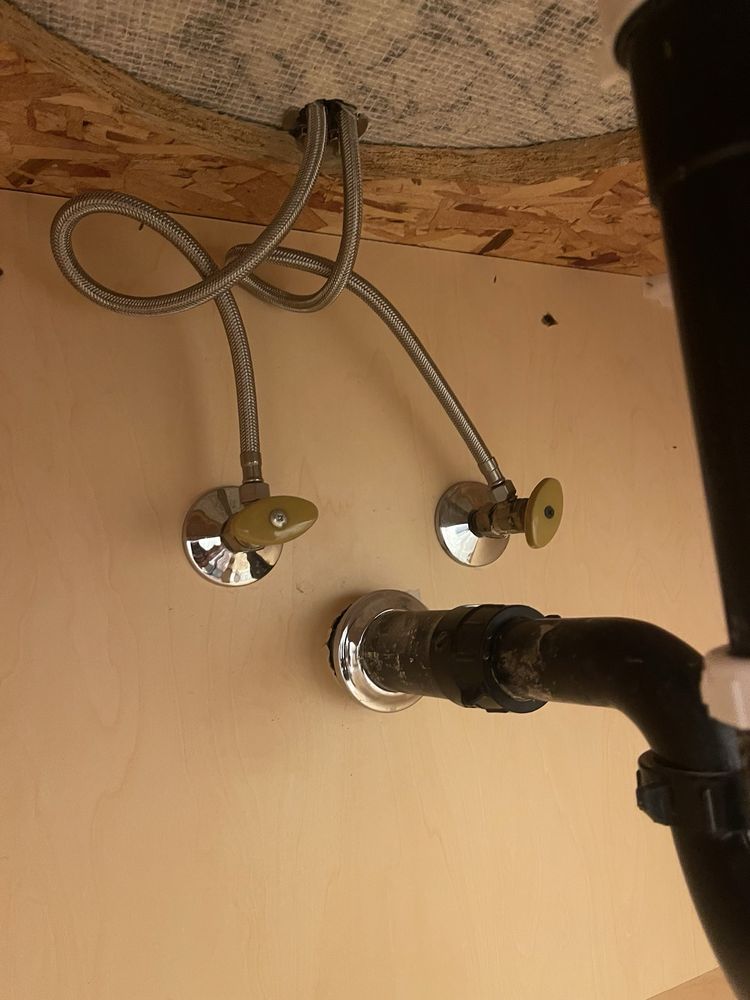 Slide of Lee's Air Plumbing and Heating