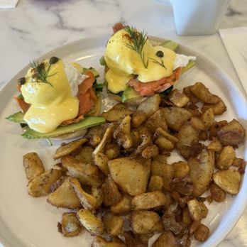 Burnt Orange - Salmon Eggs Benedict - Breakfast & Brunch Near Me - Burnaby, British Columbia