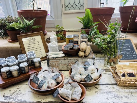 Tenfold Farmstand by null