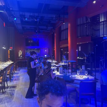 Chelsea Table and Stage - Inside - Music Venues Near Me - New York, New York