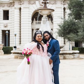 Meg Hudson Photography - Pasadena City Hall Fountain Photo - Session Photography Near Me Meg Hudson Photography - Pasadena City Hall Fountain Photo - Session Photography Near Me