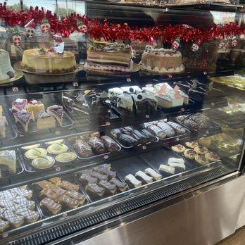 Pinecrest Bakery - West Palm Beach - Bakeries Near Me - West Palm Beach, Florida Pinecrest Bakery - West Palm Beach - Bakeries Near Me - West Palm Beach, Florida