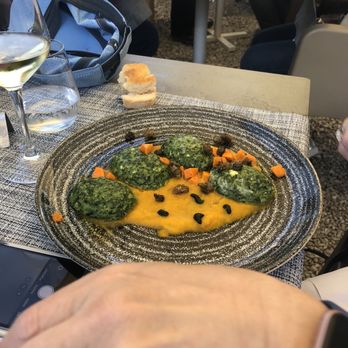 La Mandragola - Pumpkin cream with pesto ravioli. Excellent - Tuscan Near Me - San Gimignano, SI