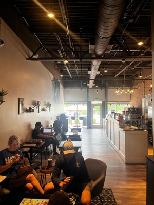 Shelli's Coffee + Social by null