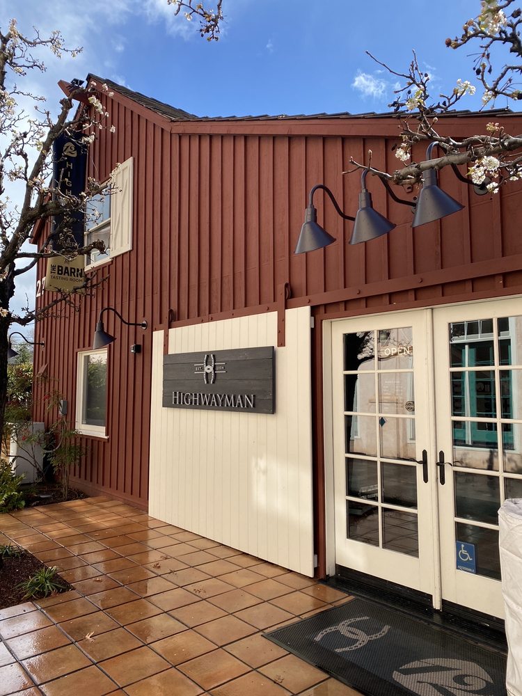 Highway 12 Winery - Photo 2