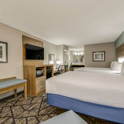 Best Western Huntsville Inn & Suites - Two Queen Guest Room