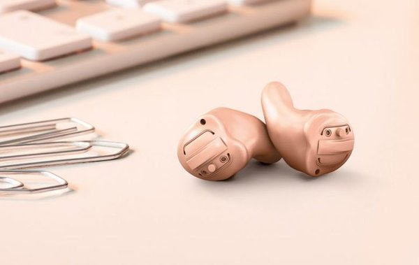 Signia Hearing Products - Signia Hearing Aids Deliver The Sound That Nature Intended.
When you lose your hearing, it restricts your natural listening experience. Now you can improve your hearing a remarkable amount — and even preserve the familiar sound of your natural own voice — thanks to our new Signia hearing aids with Own Voice Processing (OVP™).

These elegant state-of-the-art solutions replicate the natural experience of hearing everything in harmony. They also offer direct streaming of phone calls, music, and TV audio via Bluetooth®. And the revolutionary myHearing™ App serves as the hearing care professional at your fingertips for access to the best service anywhere.

Insio Nx ITC/ITE
Bluetooth® connectivity: Full Bluetooth connectivity in these ITC and ITE devices means patients benefit from best-in-class sound quality when streaming TV audio, music, and phone calls.

Most natural hearing experience: Despite their small size, these connected hearing aids still deliver exceptional sound quality and unrivaled speech understanding even in very noisy environments.

Pure 312
Maximum discretion: With its small, elegant housing Signia’s Pure® 312 Nx sits unobtrusively behind your ear. It can be remotely controlled via your smartphone for a maximum of convenience and discretion.

Fully featured: Packed with state-of-the-art technology, Pure 312 Nx offers the most natural sound and highest hearing performance as well as superior connectivity.

Compatible with the CROS Pure 312 Nx to offer a natural experience for CROS wearers with the convenience of direct streaming.