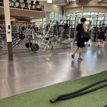 LA Fitness - Love how clean the equipment makes my workouts 100x better! - Gyms Near Me - Irvine, California LA Fitness - Love how clean the equipment makes my workouts 100x better! - Gyms Near Me - Irvine, California