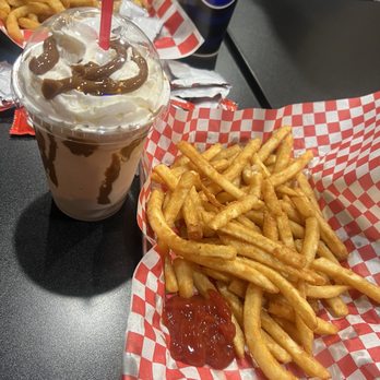Buns N Shakes - Fried & Nutella Shake - Burgers Near Me - New Brunswick, New Jersey Buns N Shakes - Fried & Nutella Shake - Burgers Near Me - New Brunswick, New Jersey