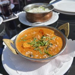 Delhi Palace - Chicken Madras - spicy for me and mild from my girlfriend. Delicious!!