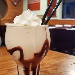 Catch 22 Bistro - Mudslide Cocktail. This we agreed to have as a shared dessert.
